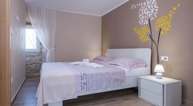 Awesome Home in Orbanici With 4 Bedrooms, Wifi and Outdoor Swimming Pool