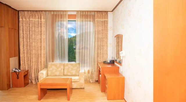 Evergreen Tourist Hotel, Boek Hotel Jangheung-myeon Seoel