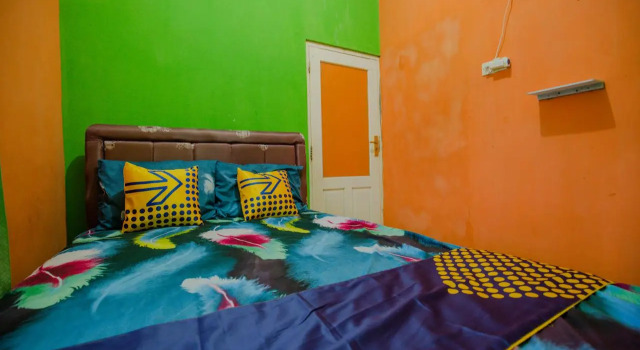 SPOT ON 1747 Griya Karisma, Rezervasyon Otel Glagah East Java