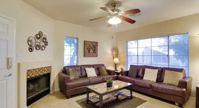 Апартаменты Walkable Scottsdale Gem w/ Pool Access