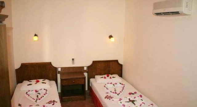 Ozhan Apartments, Забронировать Апартаменты/квартира Отели Мармарис с бассейном, рядом с Городской пляж Мармарис, Бассейн