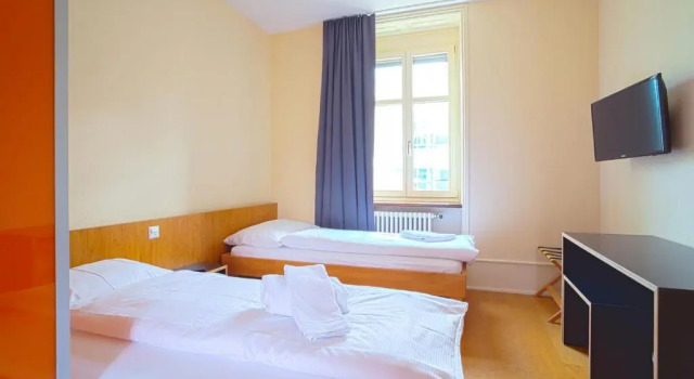 Двухместный номер Standard easyHotel Basel - self service and self check-in