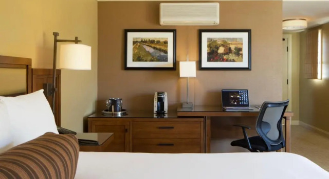 Run of House Hotel Abrego