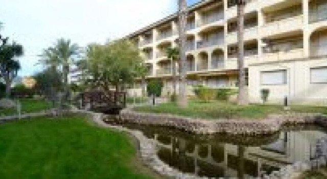 Apartamento con terraza cerca del centro, Забронировать Апартаменты/квартира Апартаменты Baix Empordà, Апартаменты/квартира