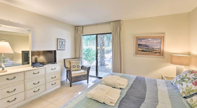 Hilton Head Resort Villa - 200 Yards From Beach!, Забронировать Курортный отель Хилтон-Хед-Айленд Lowcountry, рядом с The Golf Courses of Palmetto Dunes