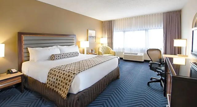 Двухместный номер Premium с видом на озеро Crowne Plaza Princeton - Conference Center by IHG
