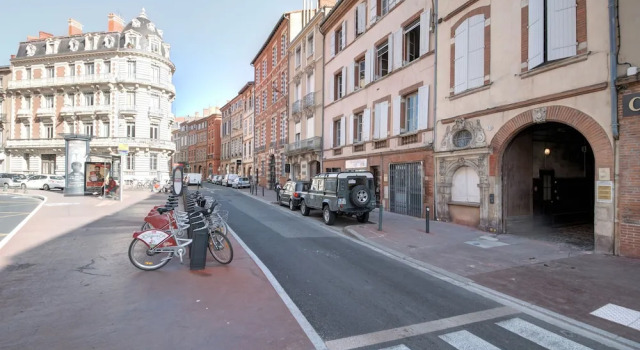 NOCNOC L'appartement des Carmes, Забронировать Отель Отели Тулузы с парковкой, рядом с Le Pont Neuf, Парковка