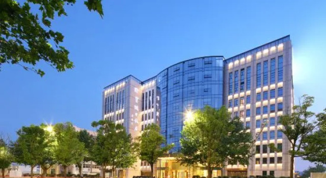 Zhenbao Holiday Hotel (Nanjing Jiangning), Boek Hotel 5-sterren hotels in Jiangning, 5*