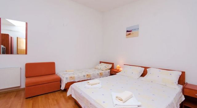 Apartments Marija, Book Lejlighed Hoteller i Senj med parkering, Parkering