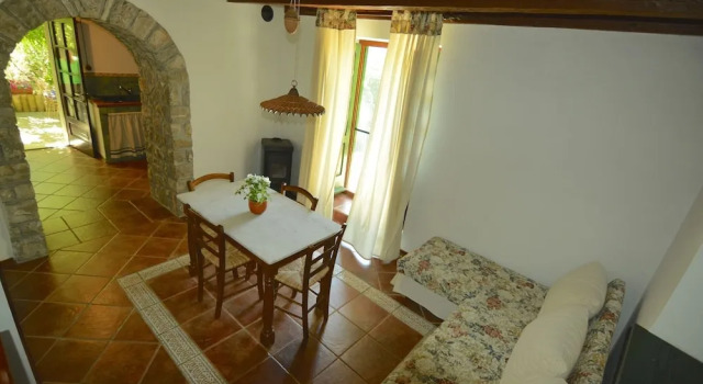 Vini - Apartment Vini, Prenota Appartamento Hotel a Isole Quarnerine con parcheggio, Parcheggio