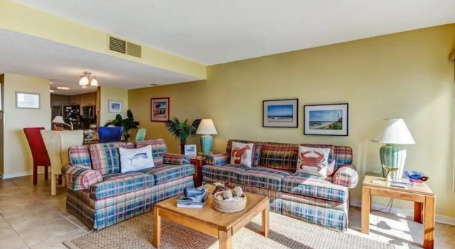 B147-amelia-surf-and-racquet, Забронировать Отель Отели Амилия с парковкой, рядом с Amelia Island Plantation Oak Marsh Golf Course, Парковка