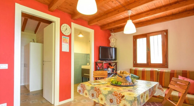 Awesome Home in Caccamo With 2 Bedrooms, Buchen Sie Hotel Caccamo Sizilien