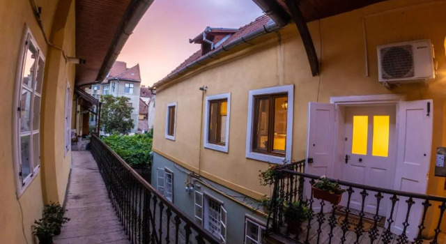 Centro Studio 20, Varaa Hotelli Sibiu Old Town 