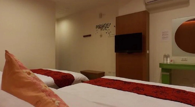Sun Moon Lake Crystal B & B