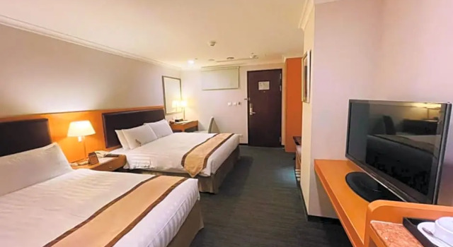 Четырёхместный номер без окон Standard Fuward Hotel Tainan