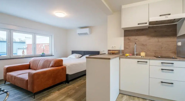 Апартаменты Cosy Apartment Near Center