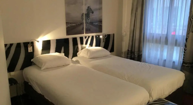 Двухместный номер Standard Hotel Le Cardinal Rueil Centre