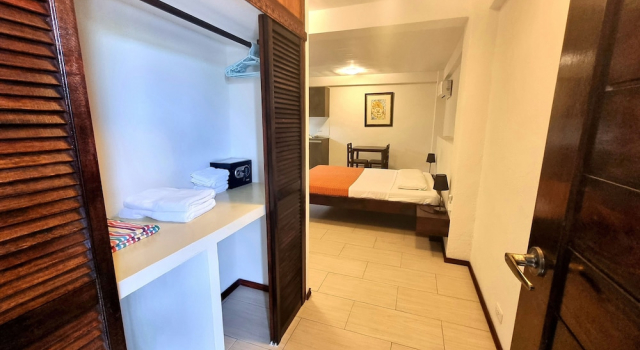 Day & Night Accommodations, Réserver Appartement Daanbantayan Cebu