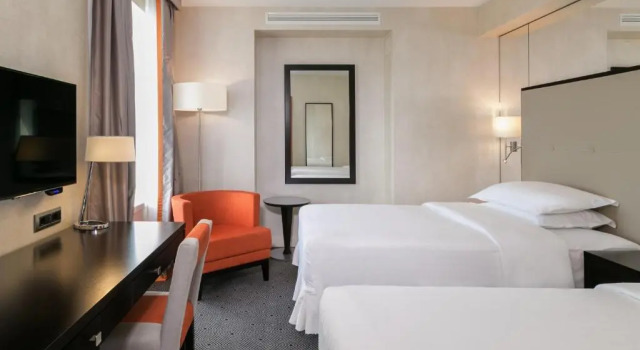 Двухместный номер Premium с видом на город Sheraton Bucharest Hotel