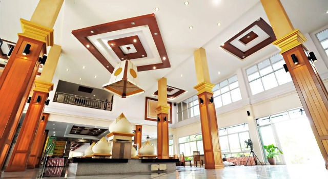 Lek Villa