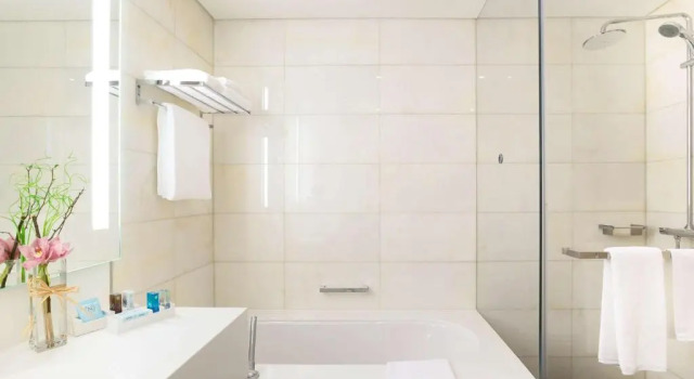 Двухместный номер Superior Novotel Abu Dhabi Al Bustan