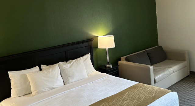 Boarders Inn & Suites by Cobblestone Hotels - Munising, 预订 酒店 缪尼辛 密歇根州