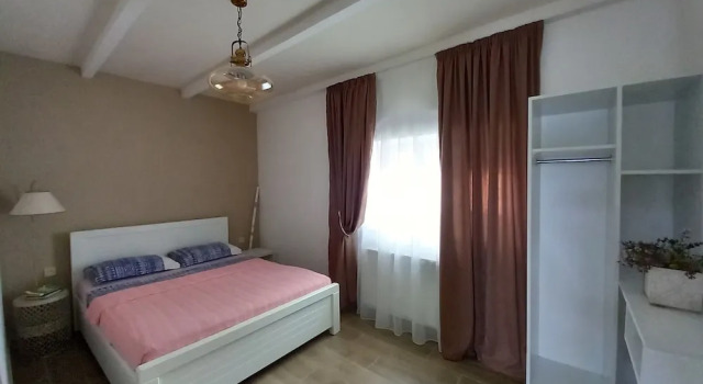 Home of Gnomes, Rezervovat Hotel Hotely v Akhmeta s parkováním, Parkování