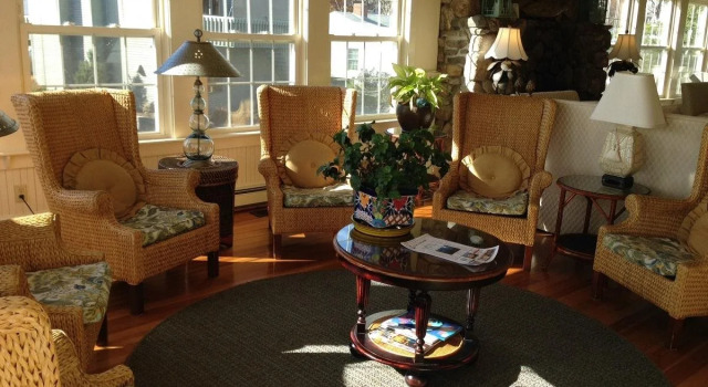 The Beach House Inn, Book Hotel Kennebunk Maine