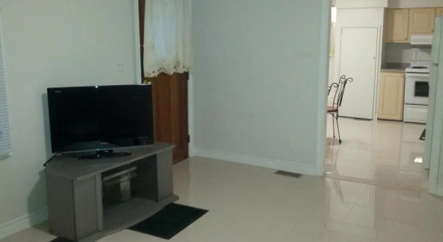 Люкс с 3 комнатами Sharodon Sands Motel