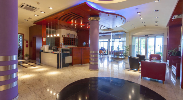 Aparthotel Milenij, Забронировать Апарт-отель Башка-Вода Макарска Ривьера, рядом с Памятник Св. Николаю