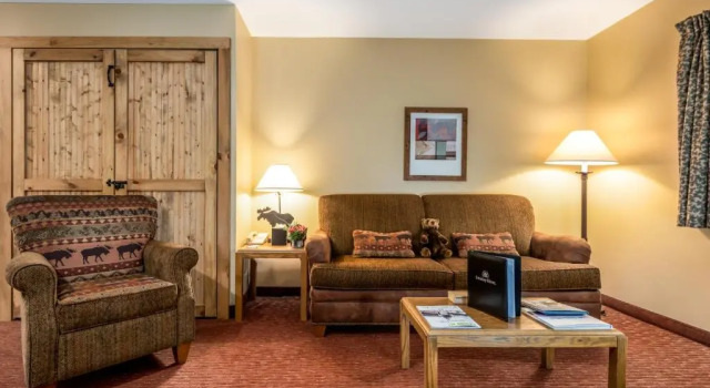 Студия Deluxe Grand Summit Hotel