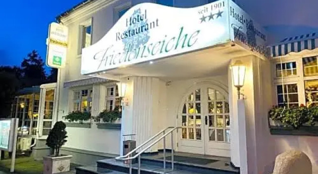 Hotel Friedenseiche, Забронировать Отель Нойкирхен-Флюн Lower Rhine