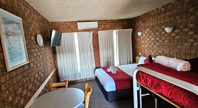 Suite Courtyard Motor Inn