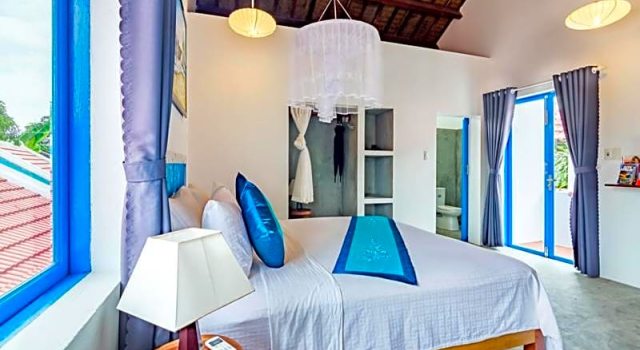 Двухместный номер Deluxe с балконом Local Beach Homestay
