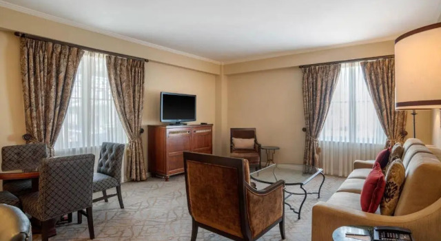 Двухместный люкс c 1 комнатой Omni Royal Orleans Hotel