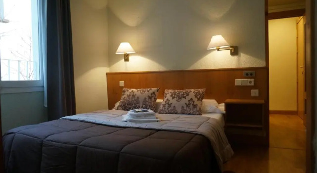 Hotel Saskaitz, Rezerwuj Hotel Hotele w Baskonia z parkingiem, Parking