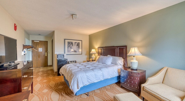 Номер Economy American Inn & suites