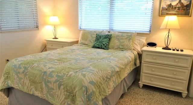 6536 South Village 3 Bedrooms 2 Bathrooms Home, Забронировать Дом для отпуска Сиеста-Ки Sarasota Area