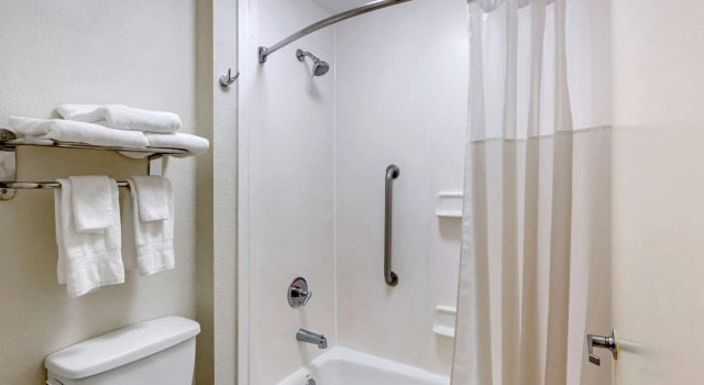 Четырёхместный номер Standard Quality Inn Walterboro I-95