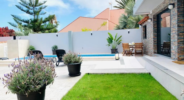 Апартаменты Luxury Apartment & Pool in Vistabella, Tenerife