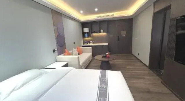 Люкс Anyee Jinzhou Hotel (Chengdu Chunxi Road Subway Station IFS)
