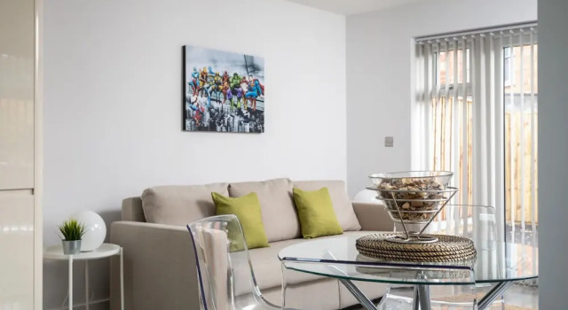 Maybelle Mews, Rezervați Hotel Hoteluri în Gloucestershire cu parcare, Parcare