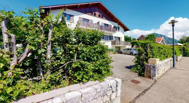Апартаменты Apartment with 2 bedrooms for 4 people in Annecy-le-Vieux