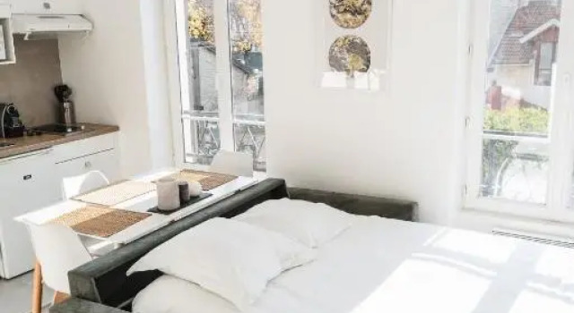 ★ Parisian Romantic Hideaway ★, Book Apartment  