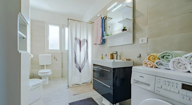 Nice Apartment in Vela Luka With Wifi and 2 Bedrooms, Prenota Appartamento Comune di Vallegrande 