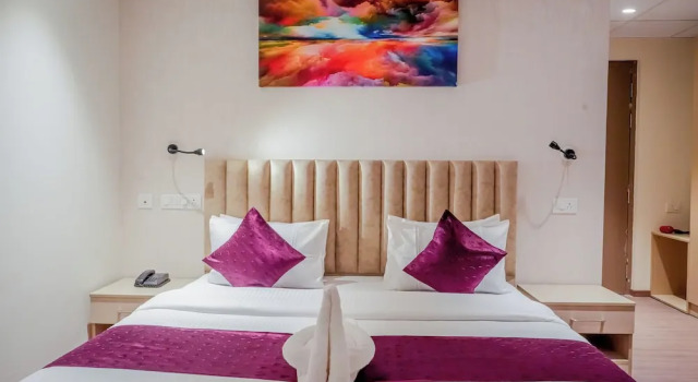 Номер Superior The Vantage Inn, near US Consulate Gachibowli Hyderabad