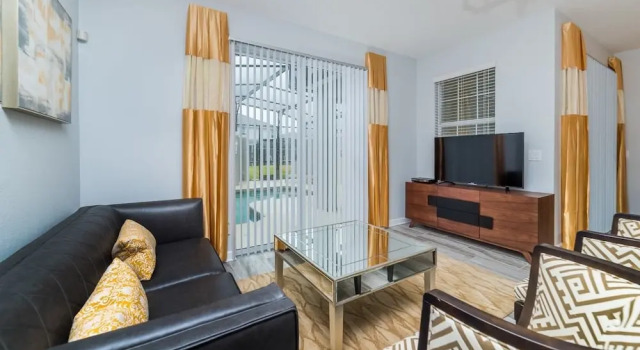 Grhdog9029 - Champions Gate Resort - 4 Bed 3 Baths Townhouse, Book Ferieresort Hoteller i Four Corners med pool, Swimmingpool