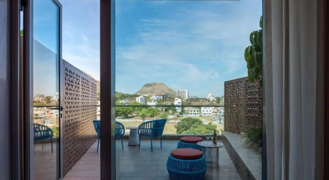 Номер Deluxe Radisson Blu Hotel & Spa, Nashik
