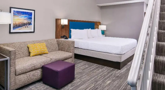 Номер Standard с балконом Hampton Inn & Suites Boise/Spectrum