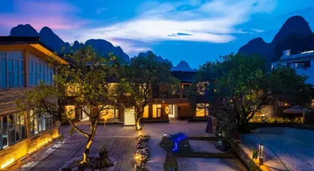 Кровать в общем номере Raid Garden Boutique Hotel